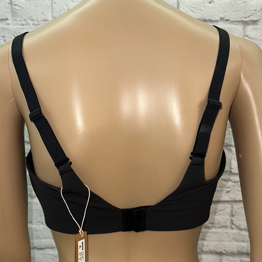SKIMS Black Bra - Picture 4 of 5